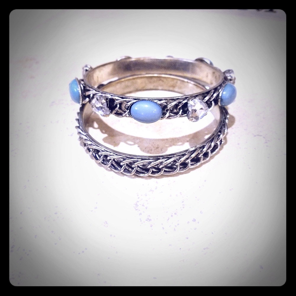 Set of 2 Bangle Bracelets